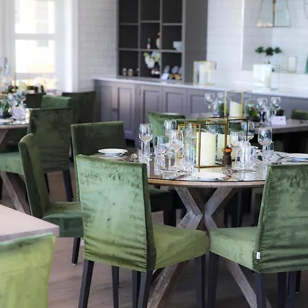 Lyngørporten Hotel Gjeving