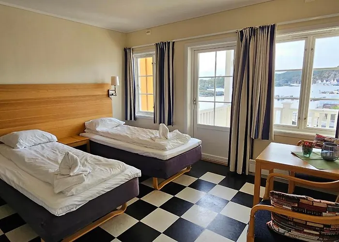 Lyngorporten Hotel Gjeving