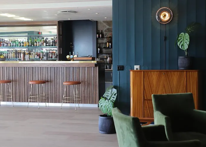 Lyngorporten Gjeving