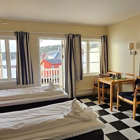 Lyngorporten Hotel 3*