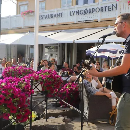 Lyngorporten Gjeving