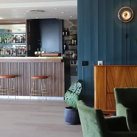 Lyngorporten Gjeving